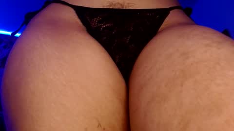 Snapshot of stars4spider_ chatting on October 2025 09:22:01 PM online show from October 2025 09:22:01 PM