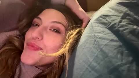 Snapshot of starving4cock chatting on December 2025 08:32:02 AM Starving4cock online show from December 2025 08:32:02 AM