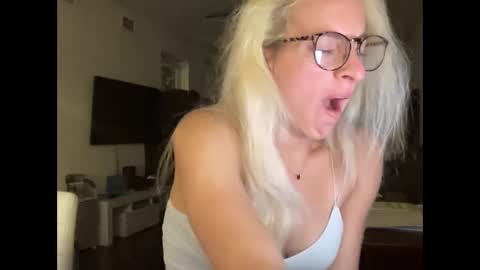 Stassiethatsororitygirl online show from October 2025 09:18:02 AM