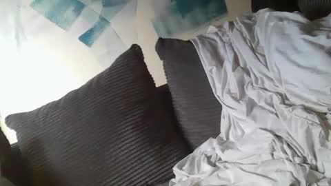 Mikee online show from September 2025 07:54:02 AM