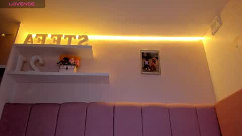 Stefa Gomez  online show from February 2025 11:54:02 AM