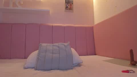 Stefa Gomez  online show from September 2025 11:53:02 AM