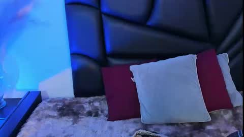 Snapshot of stefania_paz chatting on October 2025 03:45:01 AM Stefania online show from October 2025 03:45:01 AM