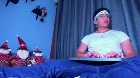 Snapshot of stefann_salvatore chatting on January 2025 01:15:02 AM Stefann Salvatore online show from January 2025 01:15:02 AM