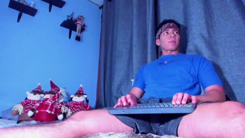 Snapshot of stefann_salvatore chatting on January 2025 02:46:02 AM Stefann Salvatore online show from January 2025 02:46:02 AM