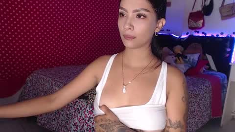 Im MiaIts my first day here  online show from December 2024 10:48:02 PM