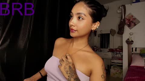 Im MiaIts my first day here  online show from September 2025 01:07:01 AM
