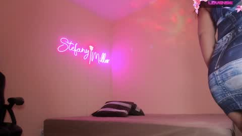 stefany online show from December 2024 09:16:02 AM