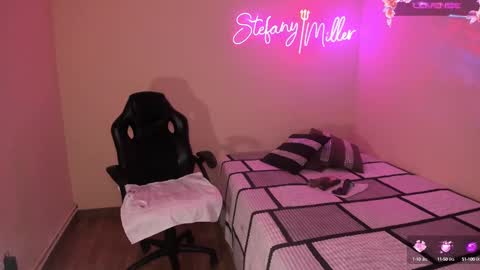 stefany online show from February 2025 04:03:02 PM