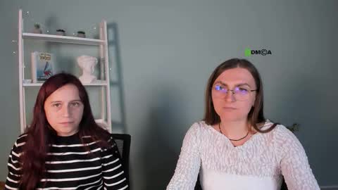 Snapshot of stella_red chatting on November 2025 01:32:02 PM stella_red online show from November 2025 01:32:02 PM