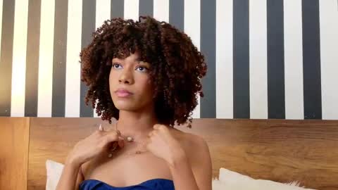 Snapshot of stellaciel_ chatting on October 2025 10:39:02 PM S T E L L A online show from October 2025 10:39:02 PM