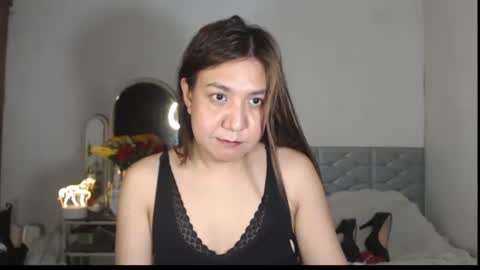 Snapshot of stellahugets chatting on November 2025 04:52:01 PM Stella online show from November 2025 04:52:01 PM