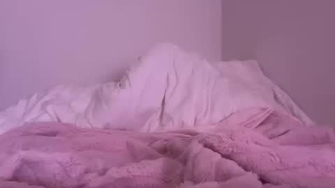 stellapearl online show from October 2025 07:24:01 PM