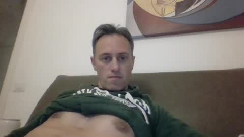 Snapshot of sten015 chatting on December 2024 06:45:01 PM sten015 online show from December 2024 06:45:01 PM