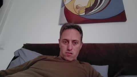Snapshot of sten015 chatting on March 2025 02:40:01 PM sten015 online show from March 2025 02:40:01 PM