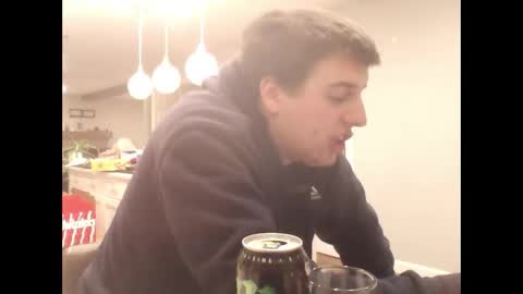 Honestly Im a slut I have a high sex drive and I love talking to people off this platform  online show from December 2024 07:18:02 AM