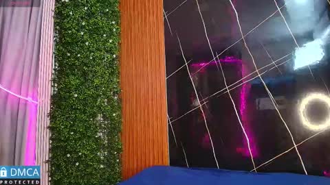 Stepha online show from September 2025 11:03:01 AM