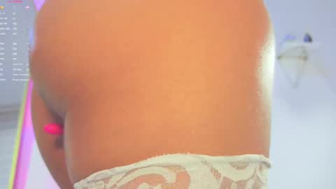 stephania_let online show from March 2025 01:40:02 PM