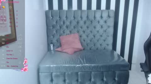 Stephania online show from January 2025 06:56:01 AM