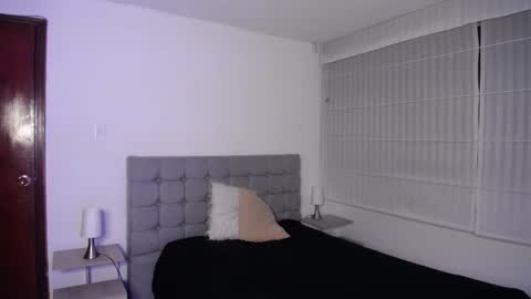 stephany_rodriguez_ online show from October 2025 02:18:02 PM