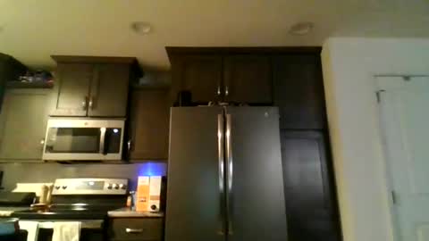 Snapshot of steved6001 chatting on January 2025 02:54:01 AM steved6001 online show from January 2025 02:54:01 AM