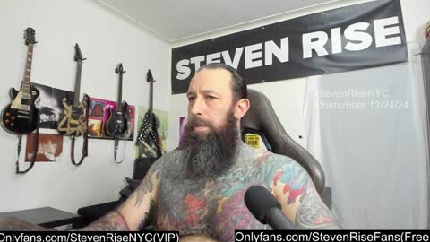 Snapshot of stevenrisenyc chatting on December 2024 01:51:01 AM StevenRiseNYC online show from December 2024 01:51:01 AM