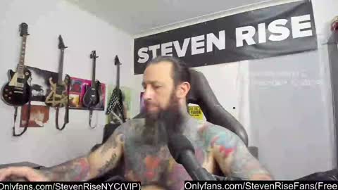 Snapshot of stevenrisenyc chatting on December 2024 04:27:02 AM StevenRiseNYC online show from December 2024 04:27:02 AM
