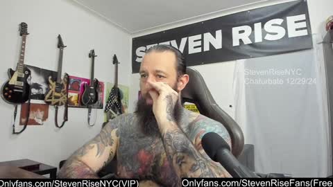 Snapshot of stevenrisenyc chatting on December 2024 01:15:02 AM StevenRiseNYC online show from December 2024 01:15:02 AM