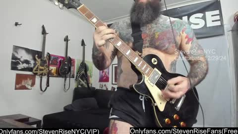 Snapshot of stevenrisenyc chatting on December 2024 04:20:02 AM StevenRiseNYC online show from December 2024 04:20:02 AM