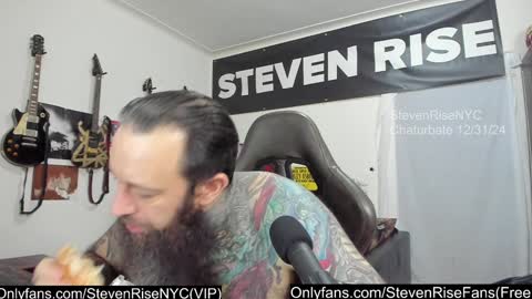 Snapshot of stevenrisenyc chatting on January 2025 03:23:02 AM StevenRiseNYC online show from January 2025 03:23:02 AM
