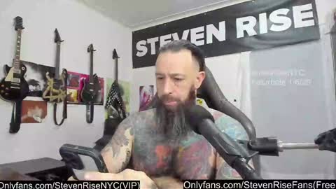 Snapshot of stevenrisenyc chatting on January 2025 12:31:01 PM StevenRiseNYC online show from January 2025 12:31:01 PM