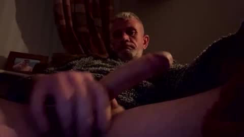 Stilts online show from October 2025 02:42:02 AM