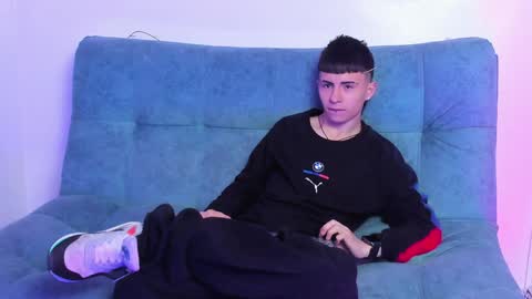 Stivarfox21 online show from February 2025 07:56:02 AM