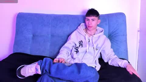 Stivarfox21 online show from February 2025 03:53:01 AM