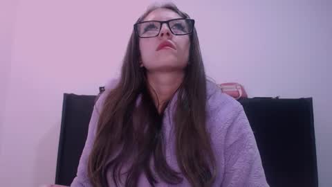 stiven online show from November 2025 09:47:01 PM