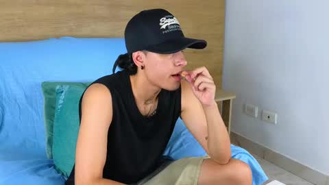 Snapshot of stivenbenet1 chatting on October 2025 10:14:02 PM stivenbenet1 online show from October 2025 10:14:02 PM