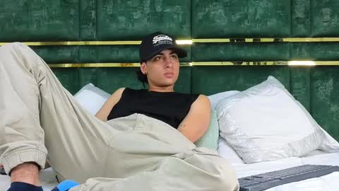 Snapshot of stivenbenet1 chatting on October 2025 08:22:02 PM stivenbenet1 online show from October 2025 08:22:02 PM