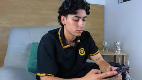 Snapshot of stivenbenet1 chatting on October 2025 12:07:02 PM stivenbenet1 online show from October 2025 12:07:02 PM