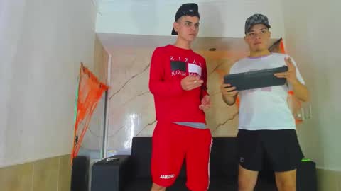 friends online show from October 2025 04:49:01 AM