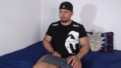 Snapshot of stone_lee_ chatting on November 2025 07:19:01 AM Stone Lee online show from November 2025 07:19:01 AM