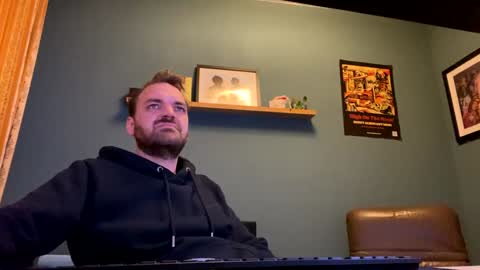 Snapshot of stonednboner chatting on December 2024 05:59:01 PM Stonerboner online show from December 2024 05:59:01 PM