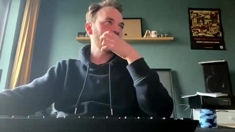 Snapshot of stonednboner chatting on November 2025 03:36:01 PM Stonerboner online show from November 2025 03:36:01 PM