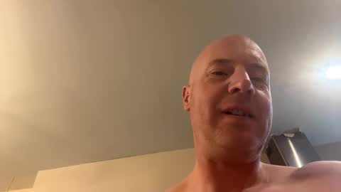 Snapshot of stoodley22 chatting on March 2025 05:42:02 AM Stoodley22 online show from March 2025 05:42:02 AM