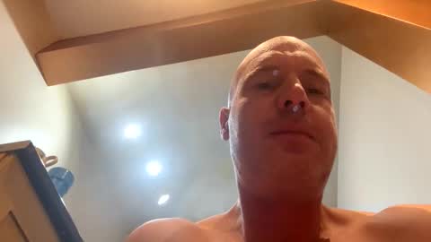 Snapshot of stoodley22 chatting on October 2025 04:56:02 AM Stoodley22 online show from October 2025 04:56:02 AM