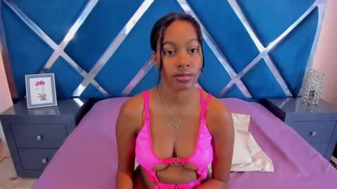 Snapshot of stormihills chatting on October 2025 04:59:01 PM Sweety Stormi online show from October 2025 04:59:01 PM