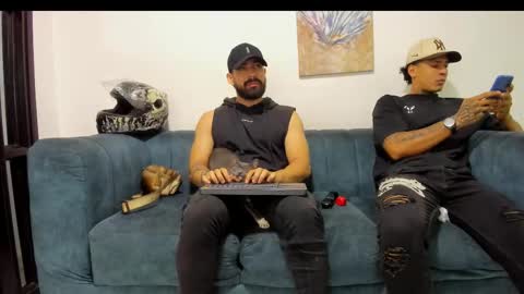 Snapshot of straight__friends chatting on September 2025 02:08:02 PM straight__friends online show from September 2025 02:08:02 PM