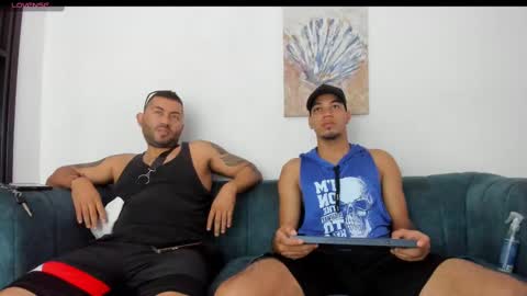 Snapshot of straight__friends chatting on October 2025 02:29:01 PM straight__friends online show from October 2025 02:29:01 PM