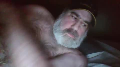 Snapshot of straightbear4you chatting on December 2024 12:02:01 PM Straightbear4you online show from December 2024 12:02:01 PM