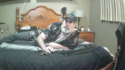 Snapshot of straightbear4you chatting on February 2025 03:36:01 AM Straightbear4you online show from February 2025 03:36:01 AM