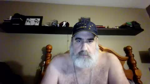 Snapshot of straightbear4you chatting on September 2025 10:28:01 AM Straightbear4you online show from September 2025 10:28:01 AM